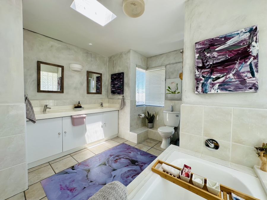 4 Bedroom Property for Sale in Vermont Western Cape